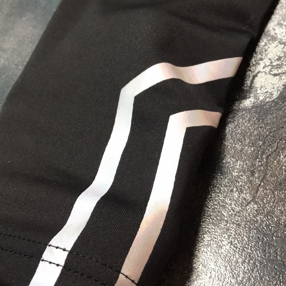 NWOT Black Leggings with Silver/Holographic Detail, Sz. S/M - Picture 10 of 10